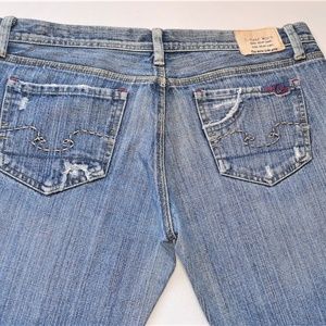 7-YEAR WORN BLUE CULT WOMEN'S SIZE 31 JEANS #187